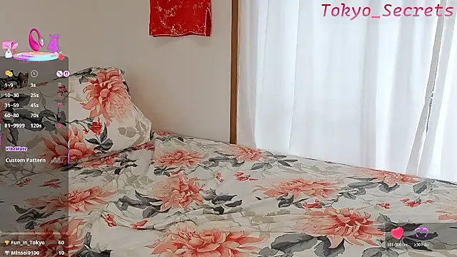 Tokyo_Secrets' Live Chat Room