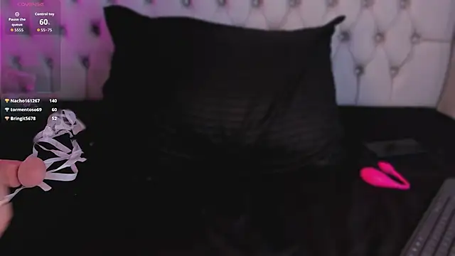 Camila_Harrington's Live Chat Room