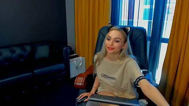 HaleySweet18 – Naživo chatovacia miestnosť