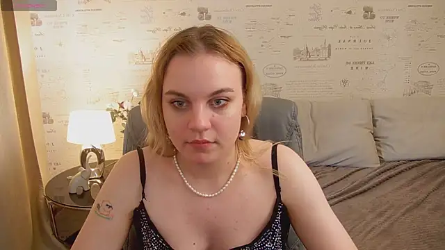 Glow_Margo: δωμάτιο απευθείας συνομιλίας