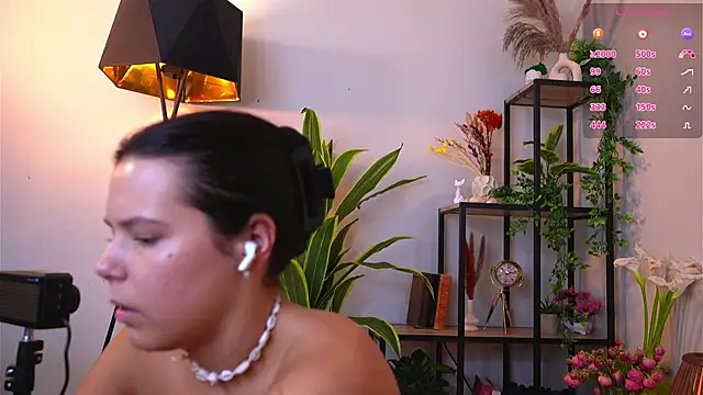 MaydaCornwall élő chatszobája