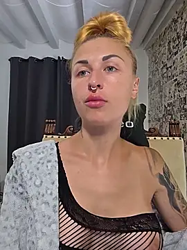Živá chatovací místnost kylie_blck