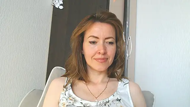 חדר צ'אט בשידור חי של NicoleEunice87