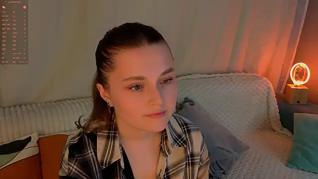 LorriMonz Live chatroom