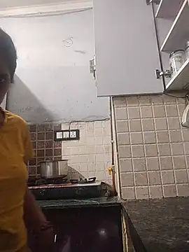 Sala de chat en directo de Soniya_Roy