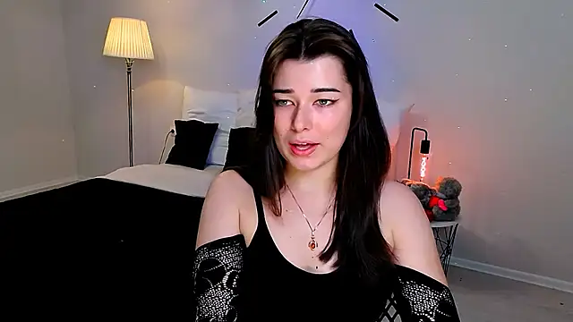 a_dorable's Live Chat Room