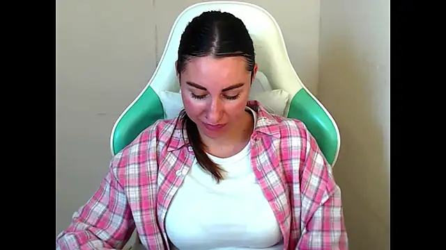 Cammil1a_horn – live chatrum