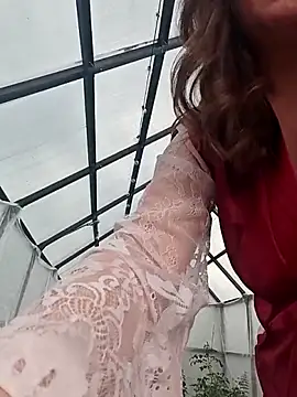 Vivi_Flame Adlı Modelin Canlı Sohbet Odası