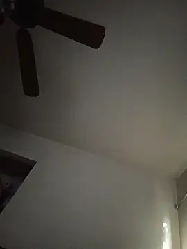 Živá chatovací místnost himNIGuys