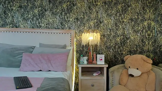 Živá chatovací místnost JazmiiMilf