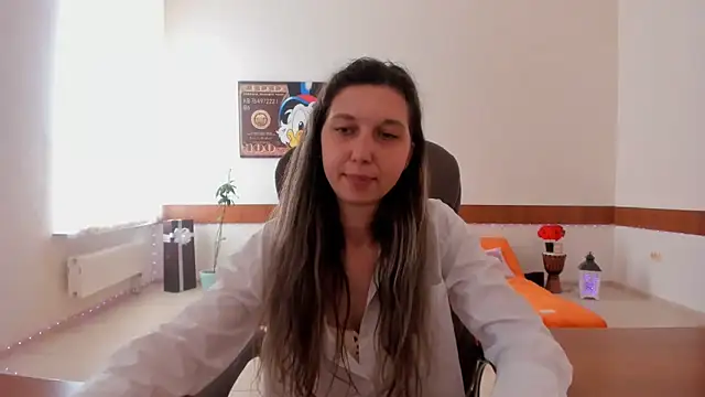 חדר צ'אט בשידור חי של Ellina_Star