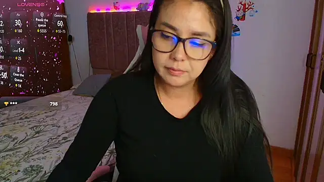 aimee_fordd's Live Chat Room