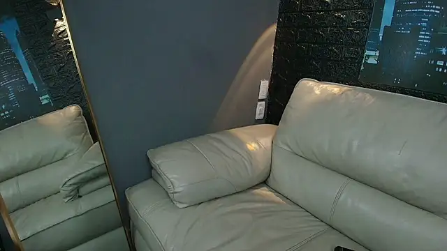 Terra__Rouse_ Live Chatraum