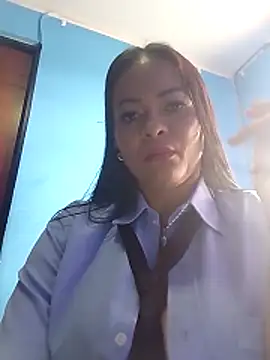 MONSERRAT_ETHAN's Live Chat Room