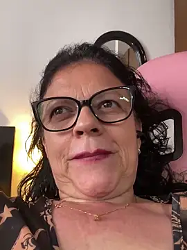 Sharongirl07's Live Chat Room