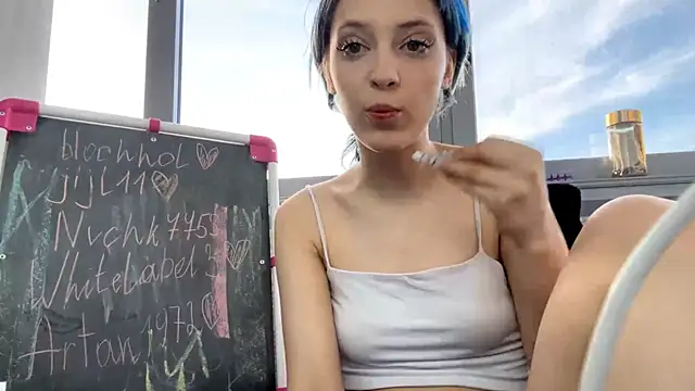 AntoinetteCrispelln Live chat-huone