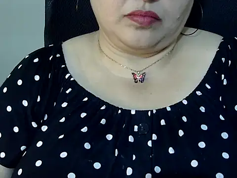 Sala de chat en directo de Soniya_Sha