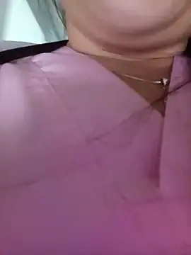 SARA_21- Cameră chat live