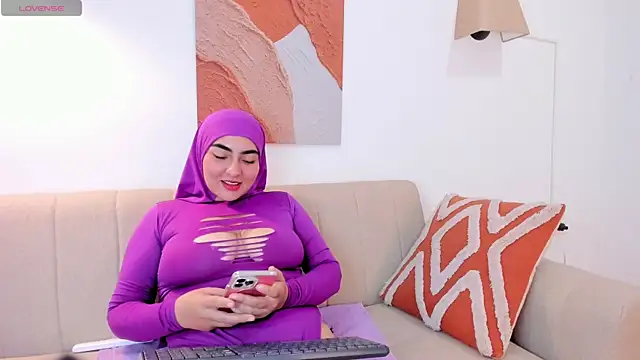 Malika_Noor 실시간 채팅방