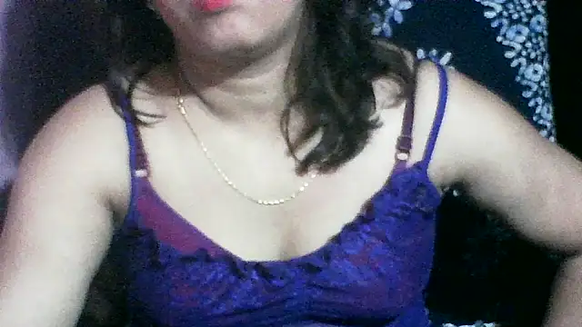 koyel90 Adlı Modelin Canlı Sohbet Odası