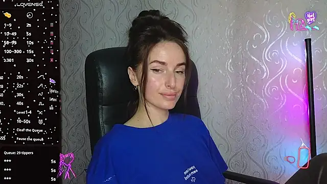 xx_adrihanna_xx Adlı Modelin Canlı Sohbet Odası