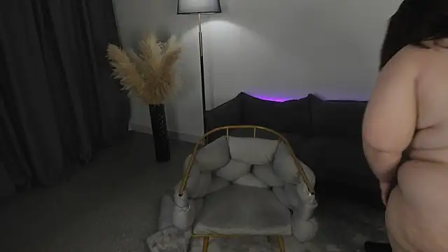 Mariaa_Meow's Live Chat Room