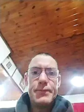 elpolaquin Adlı Modelin Canlı Sohbet Odası
