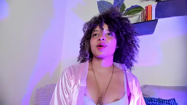 sofia_kay Adlı Modelin Canlı Sohbet Odası