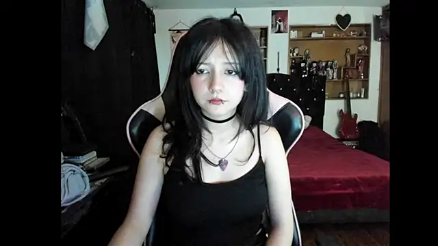Daka_Cobain Adlı Modelin Canlı Sohbet Odası