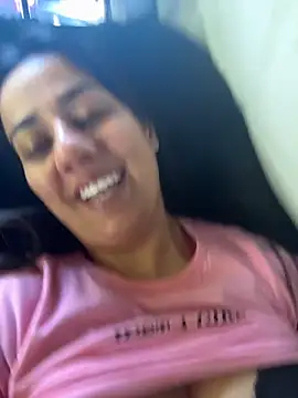 Chat soba uživo modela hotpinkangel