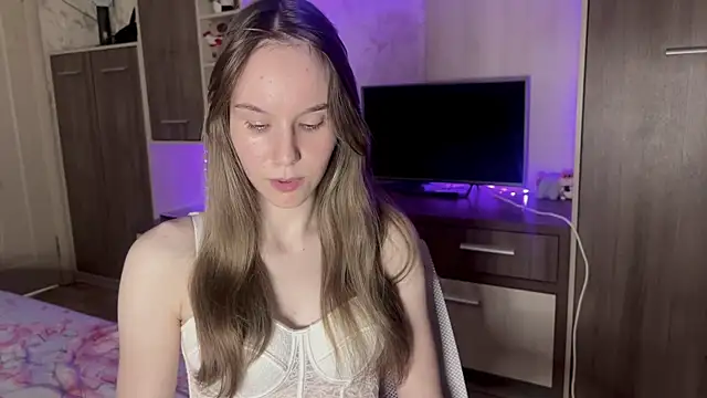 Živá chatovací místnost RinaRight__