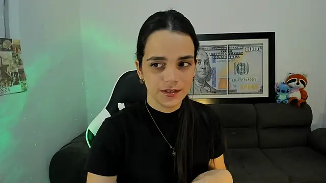 Živá chatovací místnost LucianaMoreau