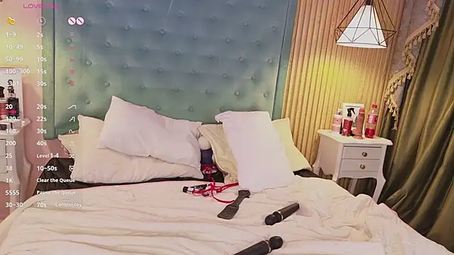 Živá chatovací místnost arianaacarter