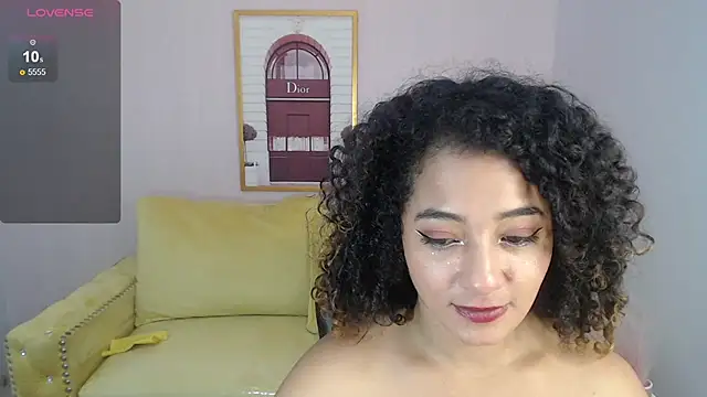 חדר צ'אט בשידור חי של Brittany_ch