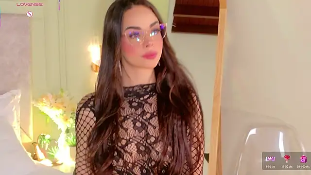 חדר צ'אט בשידור חי של MaddisonEvanss