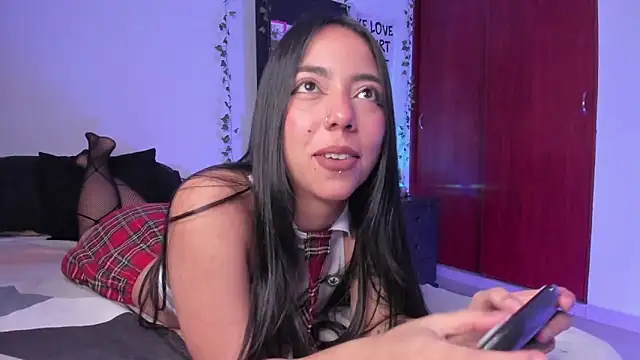 little_kayla_'s Live Chat Room