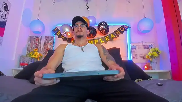 SharonTygaX Live Chatraum