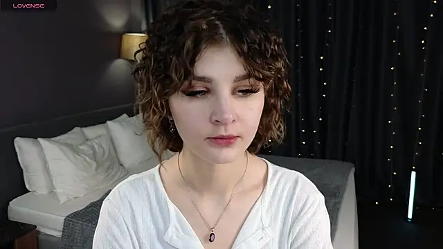 Chatroom en direct de Kira__Fluffy