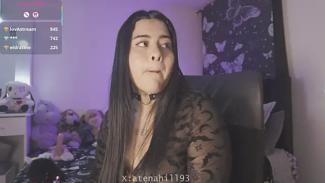 atena_hill_ Live Chatraum