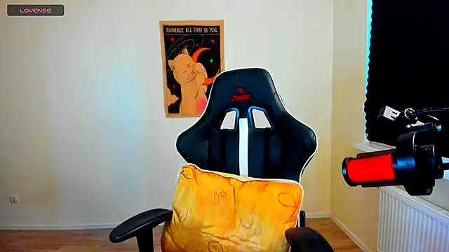 your_tora – live chatrum