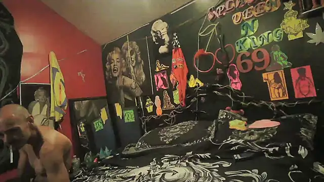 Splash_Queen420 élő chatszobája