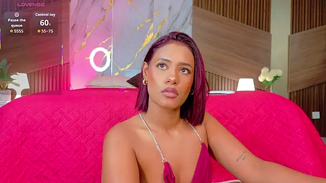 غرفة دردشة DollyBrowncc المباشرة