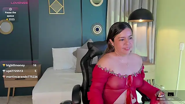 nahia_13 Live Chatraum