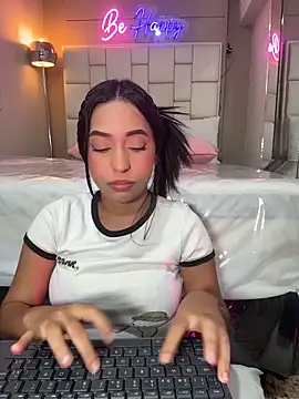 MiaCamille_ Adlı Modelin Canlı Sohbet Odası