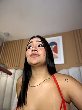 חדר צ'אט בשידור חי של noa_moon