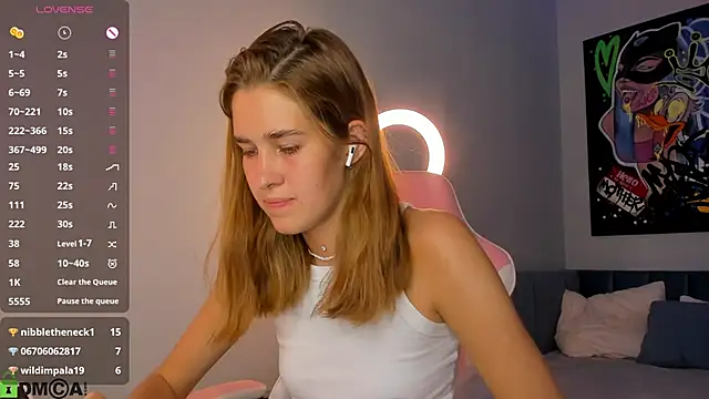 Jennifer_Wadee Adlı Modelin Canlı Sohbet Odası