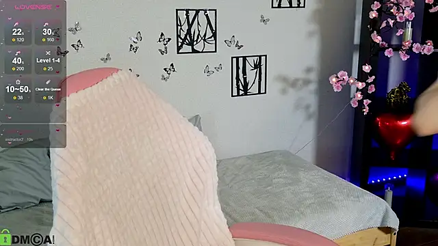 חדר צ'אט בשידור חי של Sugar_Kitten12