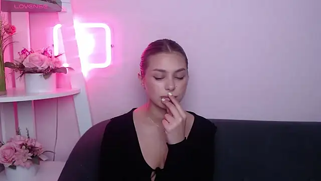 Sala de chat en directo de MilanaAngelAs