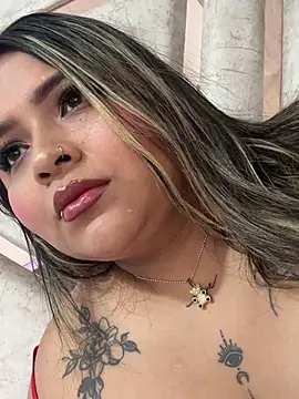 חדר צ'אט בשידור חי של ashley-swift-