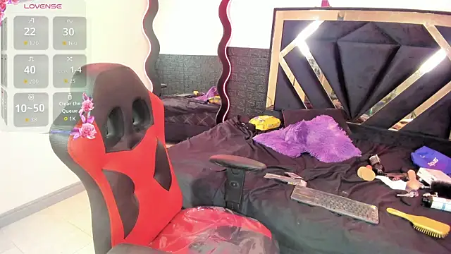 Chat soba uživo modela Queen_Jen